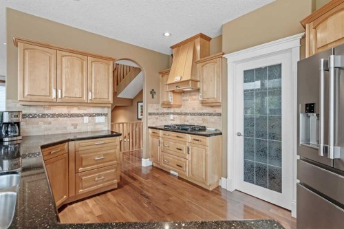 13 Discovery Rise Sw, Calgary, AB 