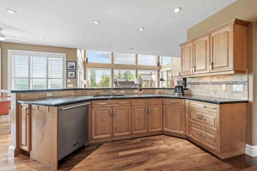 13 Discovery Rise Sw, Calgary, AB 