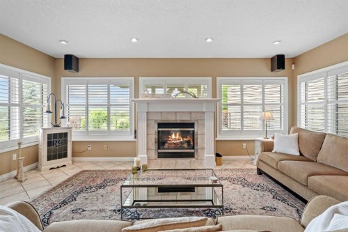 13 Discovery Rise Sw, Calgary, AB 