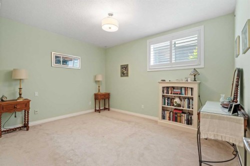 13 Discovery Rise Sw, Calgary, AB 
