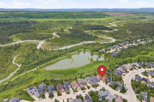 13 Discovery Rise Sw, Calgary, AB 