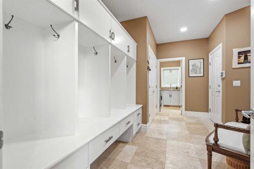 13 Discovery Rise Sw, Calgary, AB 