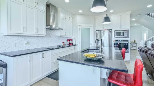 889 Corner Meadows Way Ne, Calgary, AB 