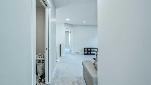 889 Corner Meadows Way Ne, Calgary, AB 