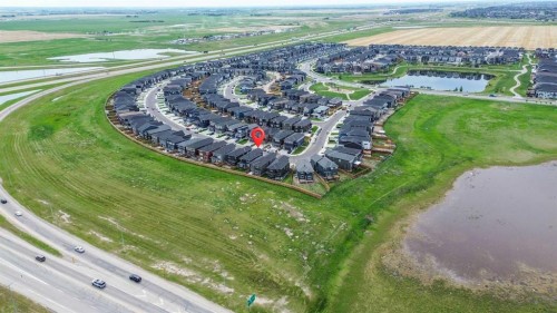 889 Corner Meadows Way Ne, Calgary, AB 