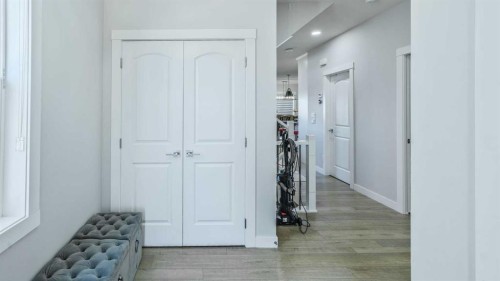 889 Corner Meadows Way Ne, Calgary, AB 