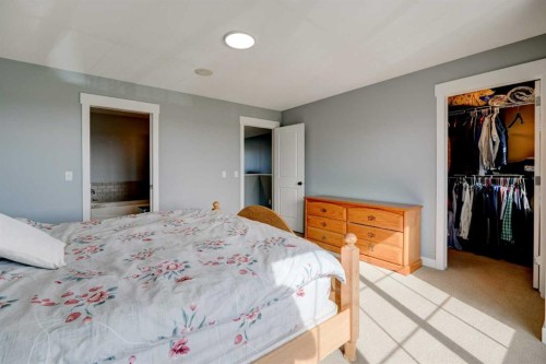 280 Rainbow Falls Drive, Chestermere, AB 