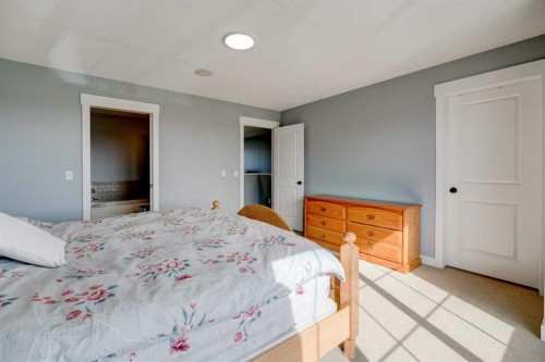 280 Rainbow Falls Drive, Chestermere, AB 