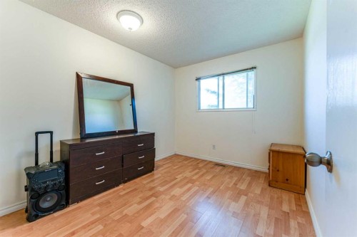 9611 24 Street Sw, Calgary, AB 