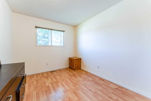 9611 24 Street Sw, Calgary, AB 