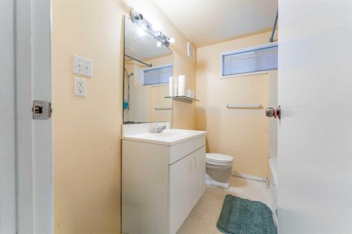 9611 24 Street Sw, Calgary, AB 