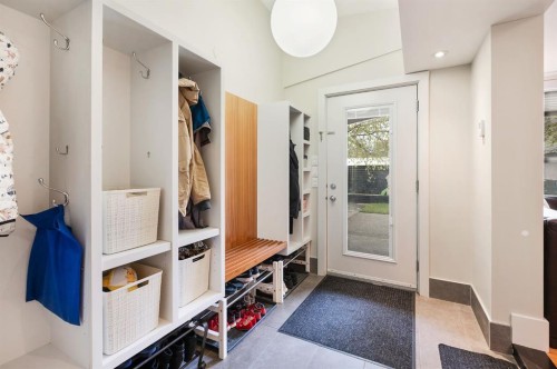 2811 25 Street Sw, Calgary, AB 