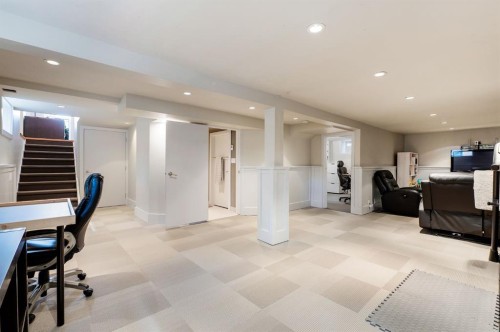 2811 25 Street Sw, Calgary, AB 
