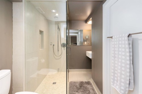2811 25 Street Sw, Calgary, AB 