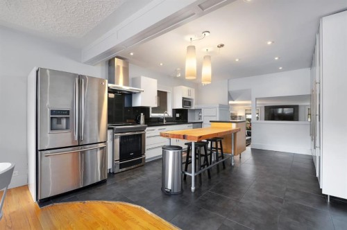 2811 25 Street Sw, Calgary, AB 