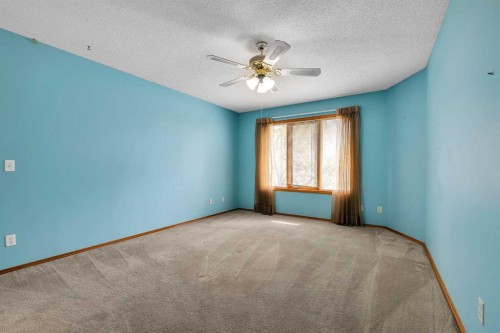 8 Edgepark Villas Nw, Calgary, AB 