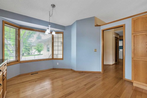8 Edgepark Villas Nw, Calgary, AB 