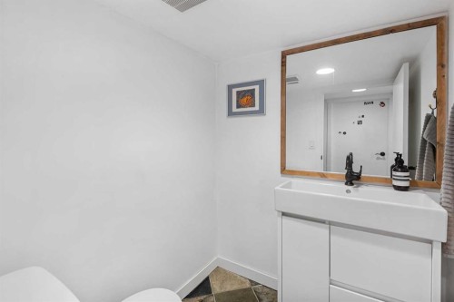 2521 16A Street Nw, Calgary, AB 