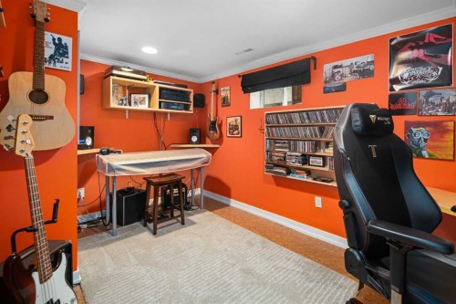 2521 16A Street Nw, Calgary, AB 