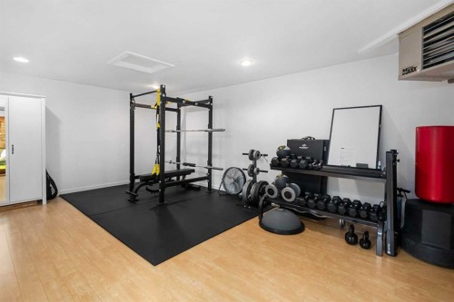 2521 16A Street Nw, Calgary, AB 