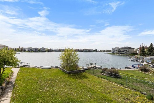 151 Coral Shores Landing Ne, Calgary, AB 