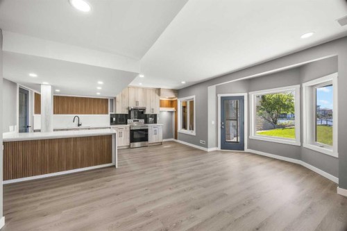 151 Coral Shores Landing Ne, Calgary, AB 