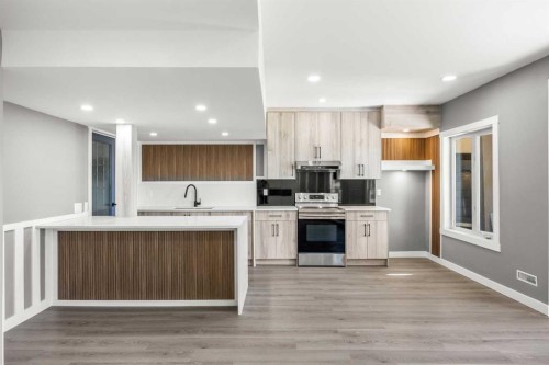 151 Coral Shores Landing Ne, Calgary, AB 