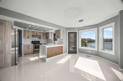 151 Coral Shores Landing Ne, Calgary, AB 