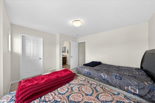 15 Savanna Parade, Calgary, AB 