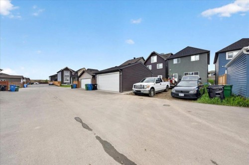 15 Savanna Parade, Calgary, AB 