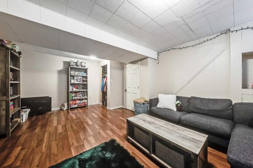 4315 Charleswood Drive Nw, Calgary, AB 