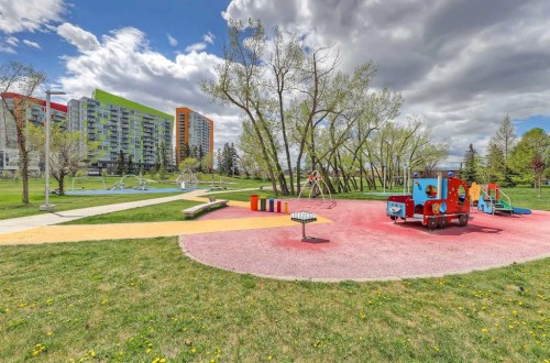4315 Charleswood Drive Nw, Calgary, AB 