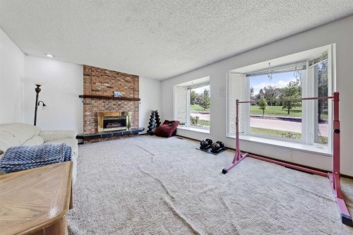 4315 Charleswood Drive Nw, Calgary, AB 