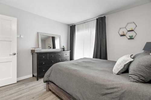 229 84 Avenue Se, Calgary, AB 