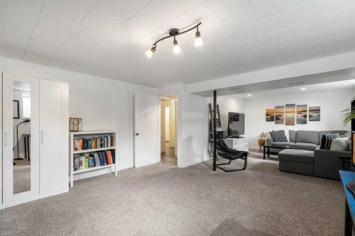 229 84 Avenue Se, Calgary, AB 