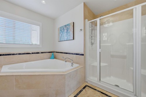 16 Coopers Heights Sw, Airdrie, AB 