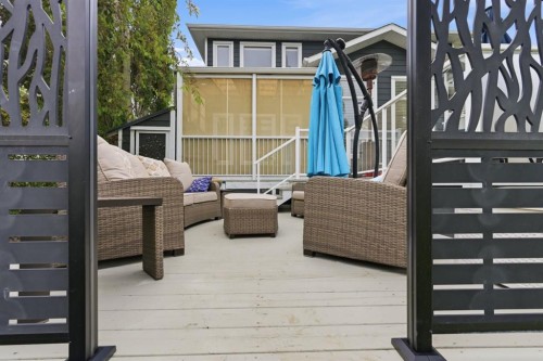 16 Coopers Heights Sw, Airdrie, AB 