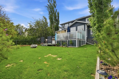16 Coopers Heights Sw, Airdrie, AB 