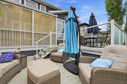 16 Coopers Heights Sw, Airdrie, AB 