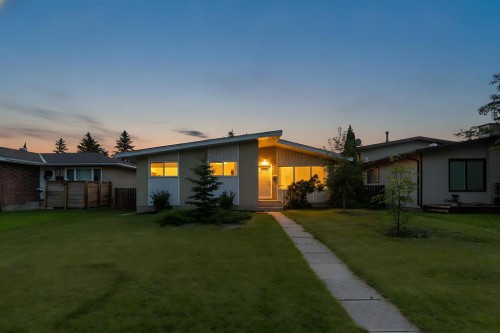 9828 Fairmount Drive Se, Calgary, AB 