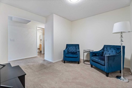 3421-1620 70 Street Se, Calgary, AB - Indoor Photo Showing Other Room