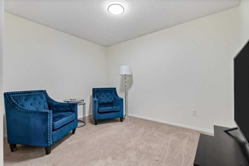 3421-1620 70 Street Se, Calgary, AB - Indoor Photo Showing Other Room