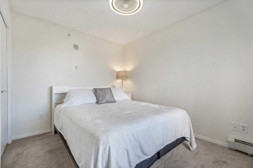 3421-1620 70 Street Se, Calgary, AB - Indoor Photo Showing Bedroom