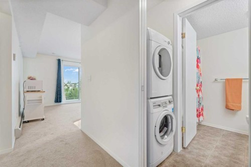 3421-1620 70 Street Se, Calgary, AB - Indoor Photo Showing Laundry Room