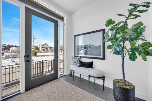 124 Greenwich Drive Nw, Calgary, AB 