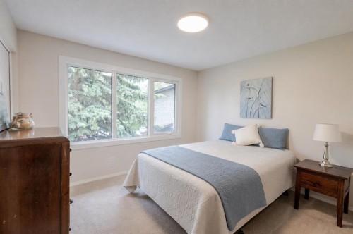 119 Midland Place Se, Calgary, AB 