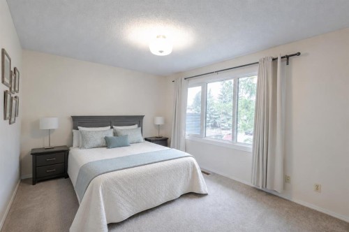 119 Midland Place Se, Calgary, AB 