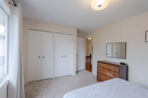 119 Midland Place Se, Calgary, AB 
