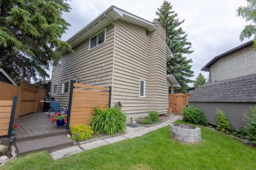 119 Midland Place Se, Calgary, AB 