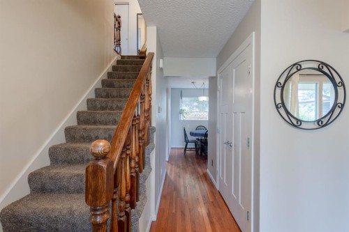 119 Midland Place Se, Calgary, AB 
